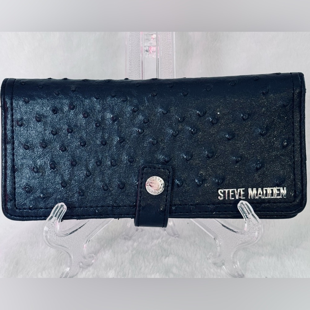 Steve Madden Black Ostrich Embossed Wallet Snap Closure Long Wallet - Picture 2 of 10